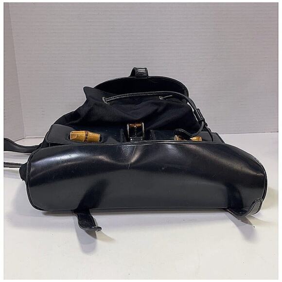 Authentic GUCCI Backpack Bamboo Handle/ Closures Black Patent Leather/Leather - Picture 11 of 12